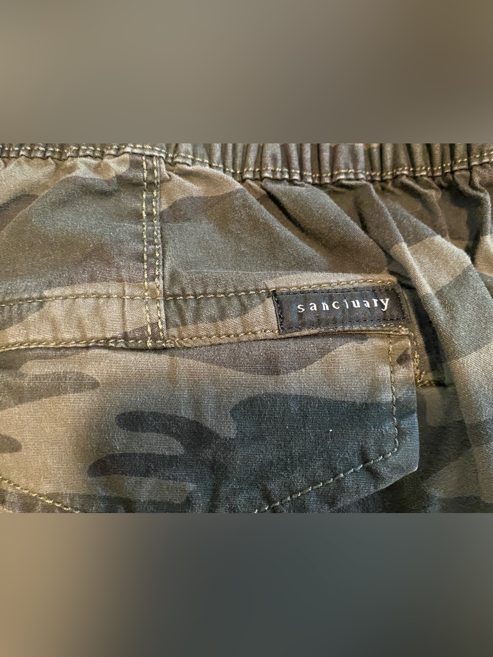 Sanctuary Camo Cargo Pants in Olive Green Sm - Picture 11 of 12